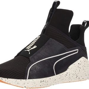 PUMA Women's Fierce Solstice Wn Sneaker